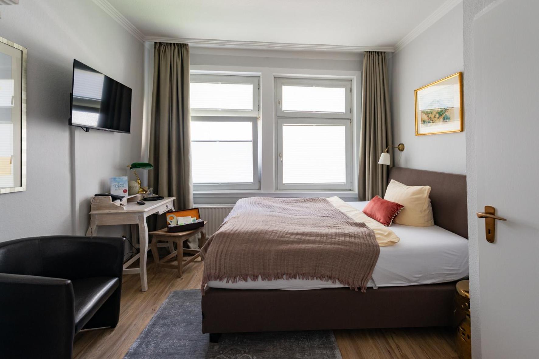 Goethe Hotel Bad Pyrmont Rum bild