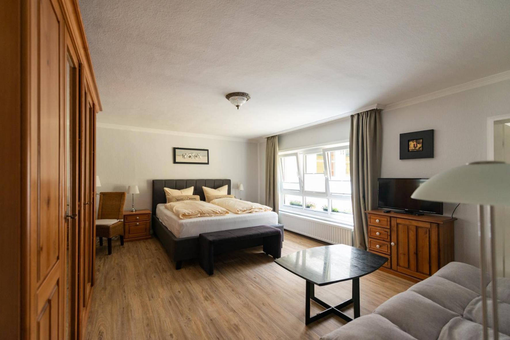 Goethe Hotel Bad Pyrmont Rum bild